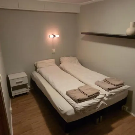 Charming Apartment- Walk To Attractions 2 *