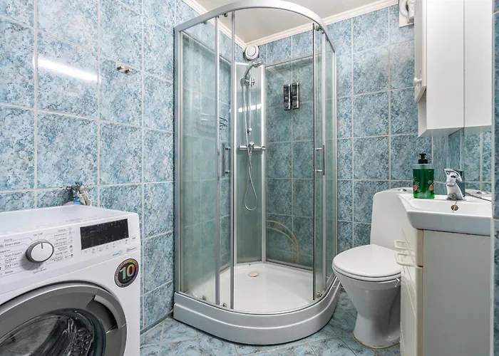 דירה Charming Apartment- Walk To Attractions 2 טרומסה